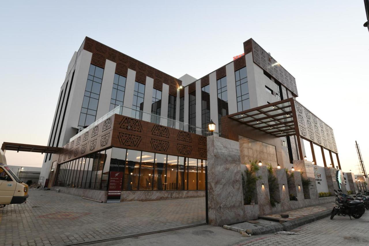 Hotel Harsha The Fern Shivamogga Exteriér fotografie